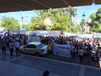 Leer más: IMPORTANTE MARCHA DOCENTE EN SANTA ROSA