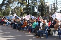 Leer más: Docentes de la UNLPam protestaron en plena calle